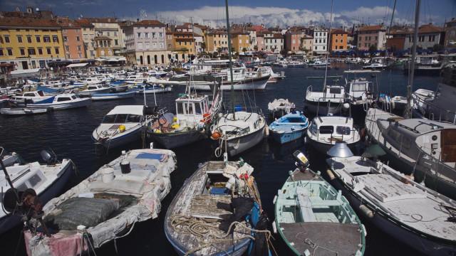 Harbor boats cityscape tokyo bridge free wallpaper for desktop - medium preview image