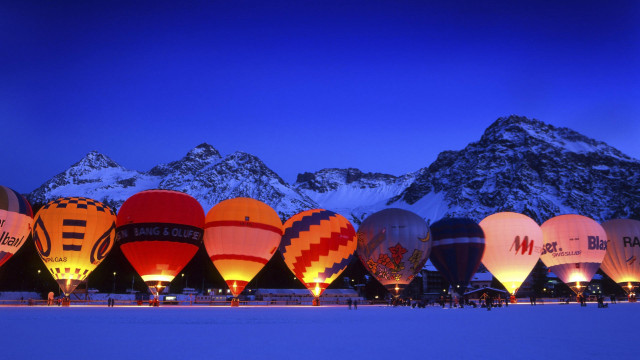 Hot air balloons snow mountains free wallpaper for desktop - medium preview image