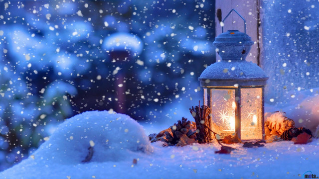 Lantern lit snow window snowy free wallpaper for desktop - medium preview image