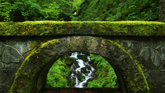 Stone arch waterfall mossy wall #2 free wallpaper for desktop - medium preview image