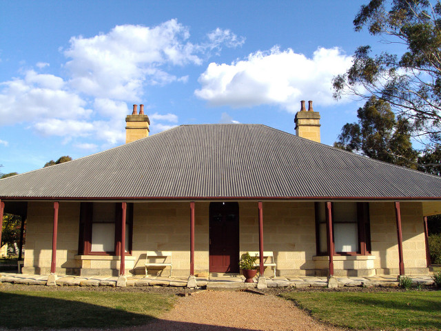 Small house roof lawn gravel free wallpaper for desktop - medium preview image