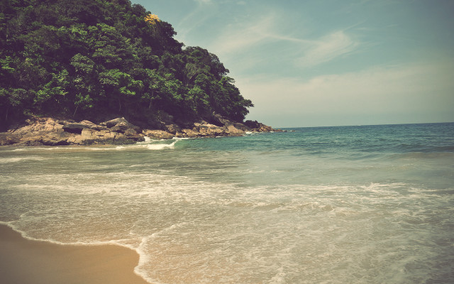 Beach wave rock sky ocean free wallpaper for desktop - medium preview image