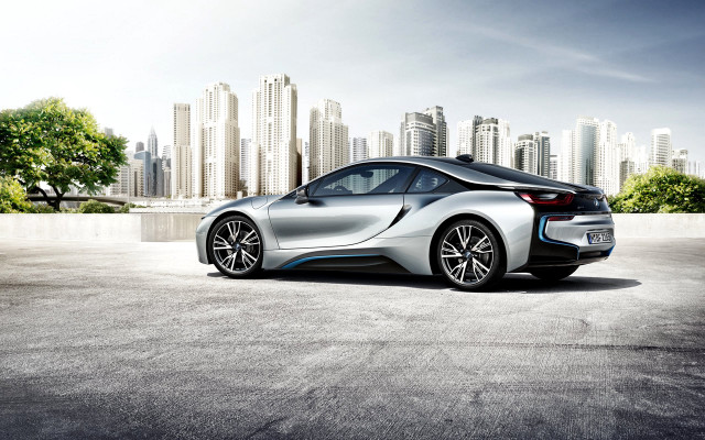 Silver bmw concept city skyline free wallpaper for desktop - medium preview image
