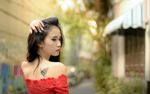 Woman red dress butterfly tattoo free wallpaper for desktop - medium preview image