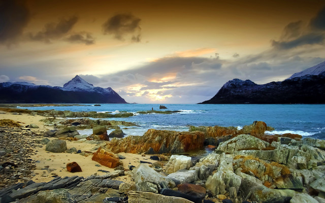 Rocky beach mountain sunset cloudy free wallpaper for desktop - medium preview image