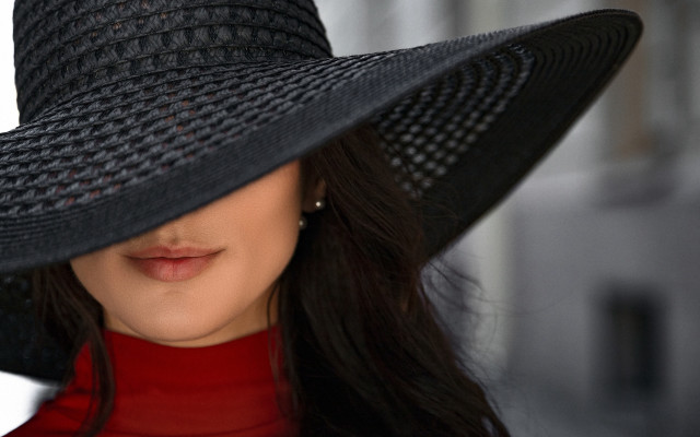 Woman blackhat redshirt araceligilbert fashionphotography free wallpaper for desktop - medium preview image