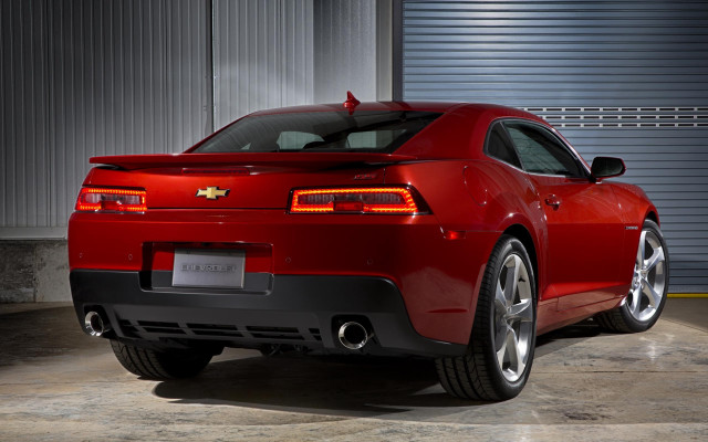 Red car garage door open free wallpaper for desktop - medium preview image