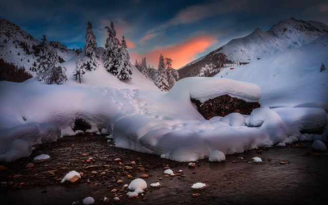 Snowy mountain sunset rocks cloudy free wallpaper for desktop - medium preview image