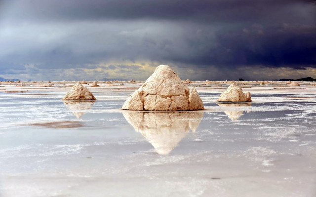 Lake rock sky clouds land free wallpaper for desktop - medium preview image