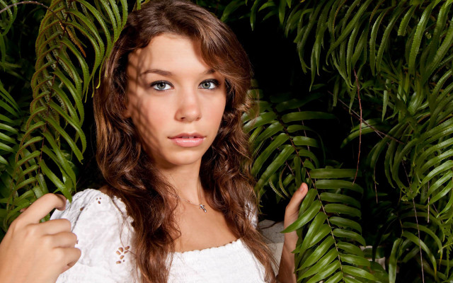 Woman long hair serious portrait #4 free wallpaper for desktop - medium preview image