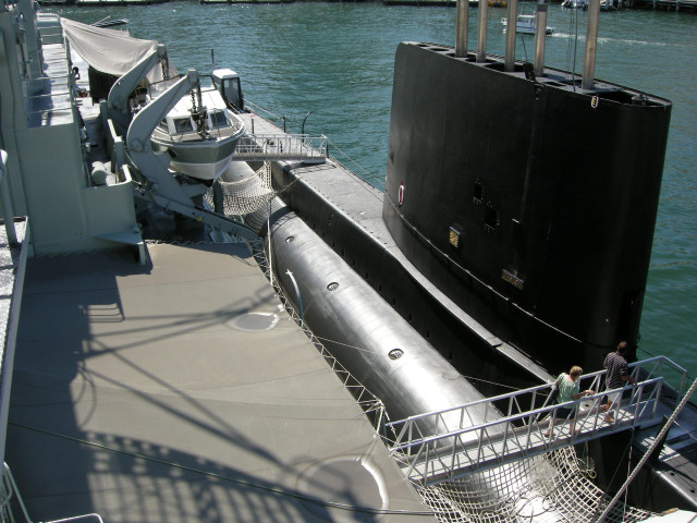 Submarine docked man deck water free wallpaper for desktop - medium preview image