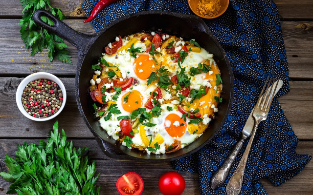 Eggs tomatoes bowl pepper food free wallpaper for desktop - medium preview image