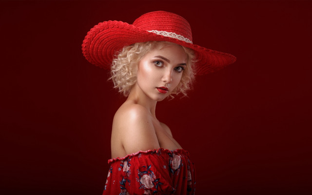 Red hat blonde portrait art free wallpaper for desktop - medium preview image