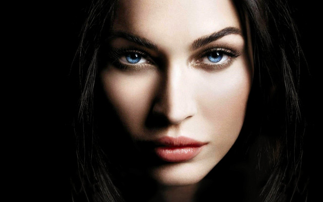 Gothic portrait blueeyes serious face free wallpaper for desktop - medium preview image