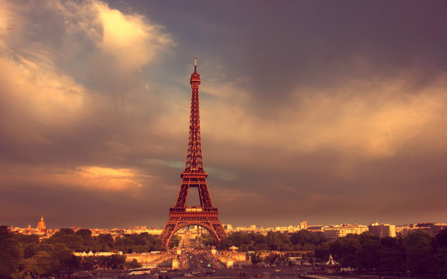 Tower sky clouds paris cityscape free wallpaper for desktop - medium preview image