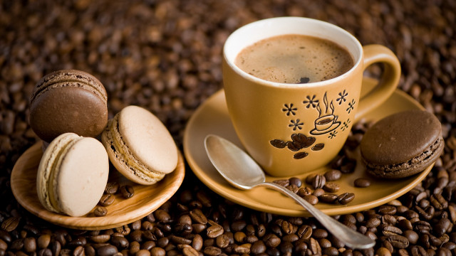 Coffee macaroons stilllife photography morning free wallpaper for desktop - medium preview image