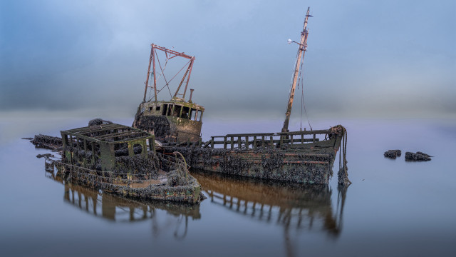 Boat dock water architecture bridge free wallpaper for desktop - medium preview image