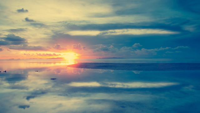 Sunset sky clouds water ducks free wallpaper for desktop - medium preview image