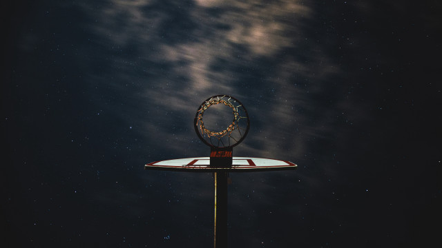 Metal circle night sky stars free wallpaper for desktop - medium preview image