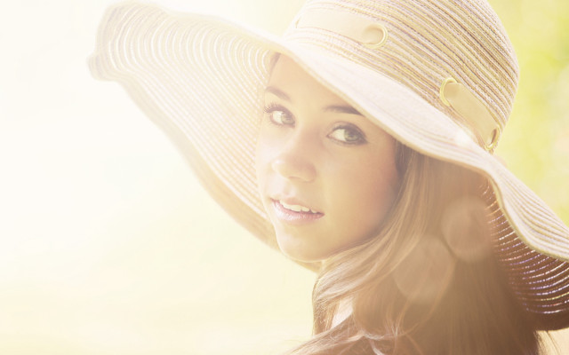Woman hat portrait sun pony free wallpaper for desktop - medium preview image