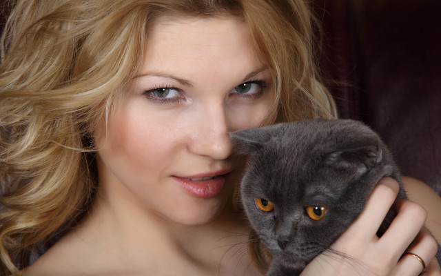 Woman holding cat smiling furry free wallpaper for desktop - medium preview image