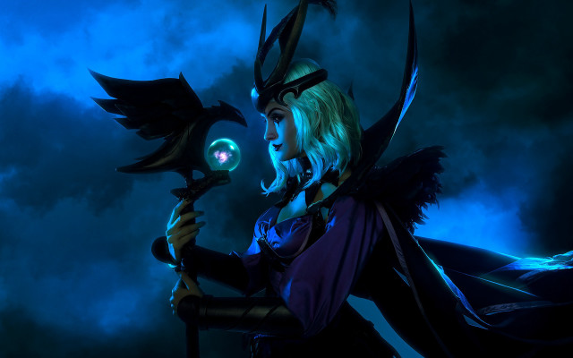 Woman costume glowing orb bird free wallpaper for desktop - medium preview image