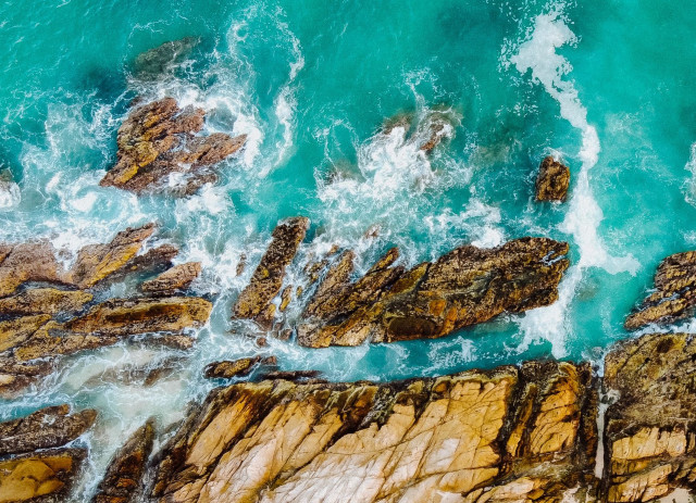 Rocky coastline waves crashing ocean free wallpaper for desktop - medium preview image
