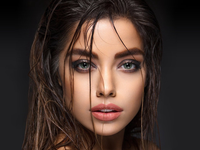 Wet hair blue eyes portrait free wallpaper for desktop - medium preview image