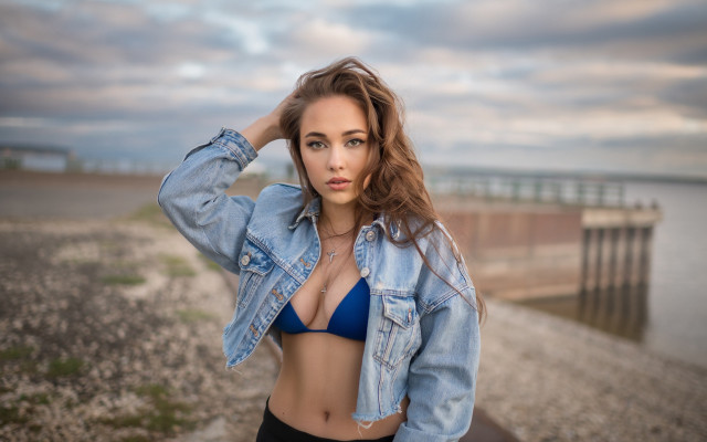 Woman beach bikini jacket water free wallpaper for desktop - medium preview image