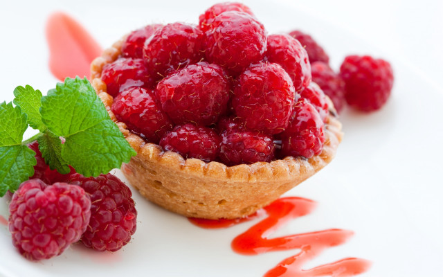 Small tart raspberries mint sauce free wallpaper for desktop - medium preview image