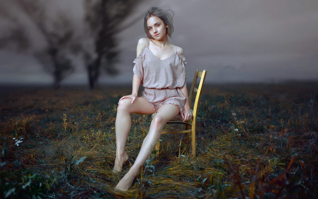 Woman field tree foggy cinematic free wallpaper for desktop - medium preview image