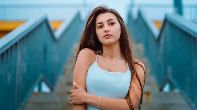 Elina karimova bridge portrait bokeh free wallpaper for desktop - medium preview image