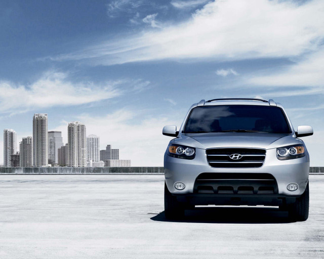 Silver suv cityscape blue sky free wallpaper for desktop - medium preview image