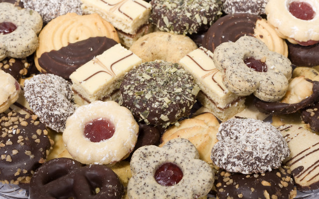 Pastries chocolates powderedsugar cookies viennese free wallpaper for desktop - medium preview image