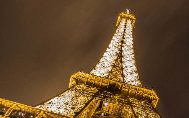 Eiffel tower night sunset clouds free wallpaper for desktop - medium preview image