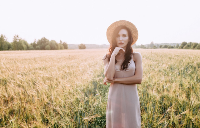 Woman hat wheat field crossed free wallpaper for desktop - medium preview image