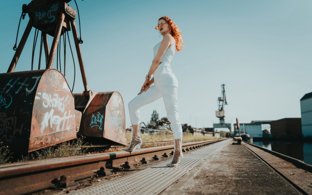 Woman white traintrack watertower crane free wallpaper for desktop - medium preview image