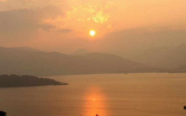 Sunset lake mountain bird hudson free wallpaper for desktop - medium preview image