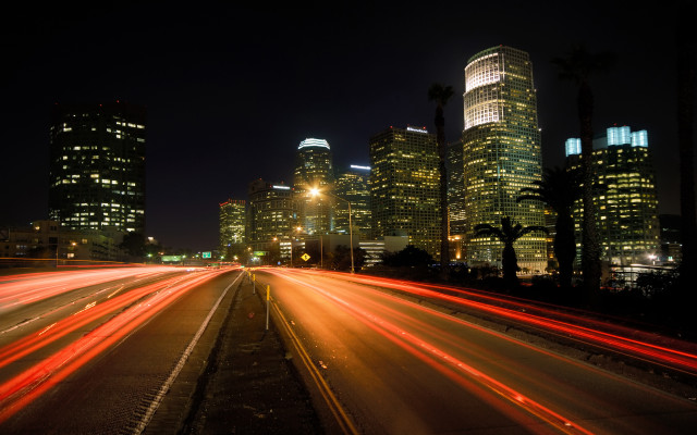 City street night traffic cityscape free wallpaper for desktop - medium preview image