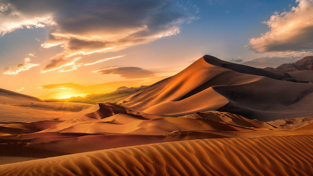 Desert sand dunes sunset clouds free wallpaper for desktop - medium preview image