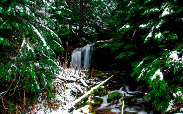 Small waterfall snowy forest impressionist free wallpaper for desktop - medium preview image