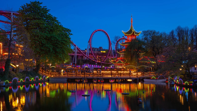 Rollercoaster night lights reflection architecture free wallpaper for desktop - medium preview image