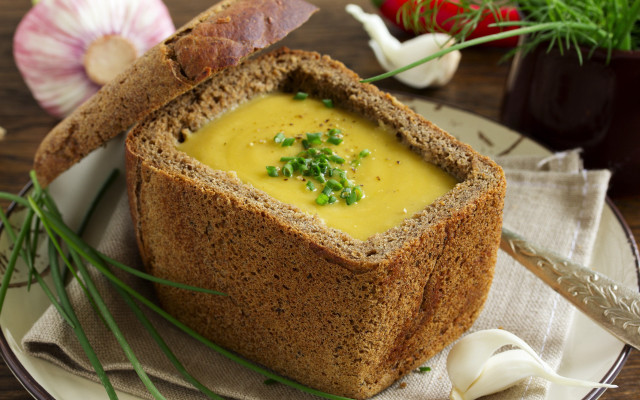 Soup bread garlic plate knife free wallpaper for desktop - medium preview image