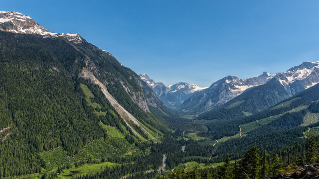 Valley mountain range blue sky free wallpaper for desktop - medium preview image