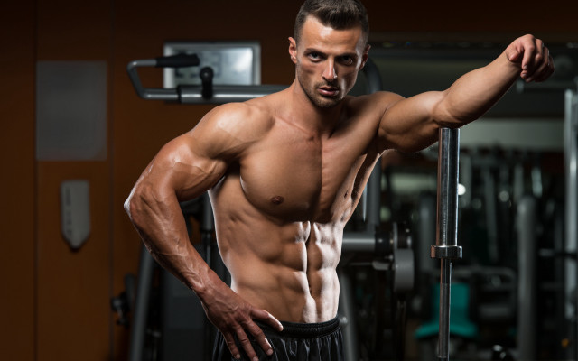 Muscular man gym mirror bar free wallpaper for desktop - medium preview image