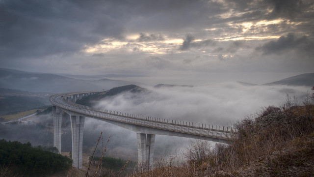 Bridge river mountain foggy sky free wallpaper for desktop - medium preview image