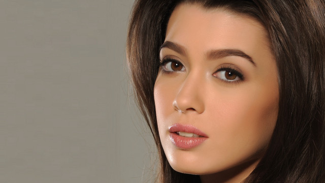 Ayshia taskin portrait promo photorealistic free wallpaper for desktop - medium preview image