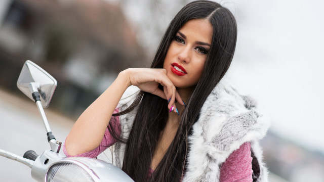 Woman motorcycle portrait kimono fur free wallpaper for desktop - medium preview image