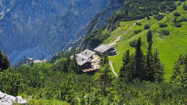 Mountain house valley forest zenith free wallpaper for desktop - medium preview image