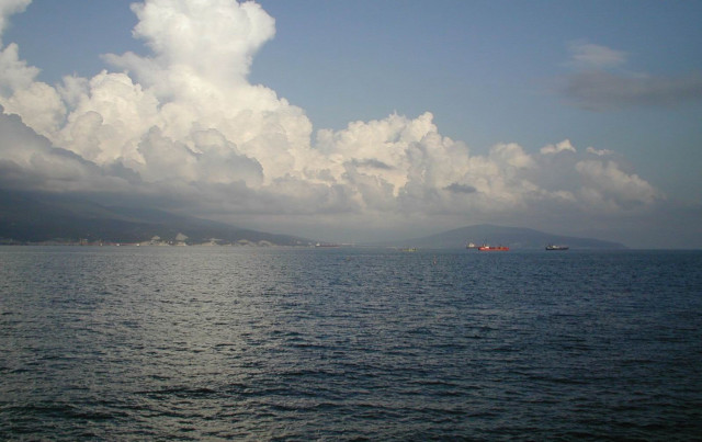 Lake mountains cloudy sky boat free wallpaper for desktop - medium preview image